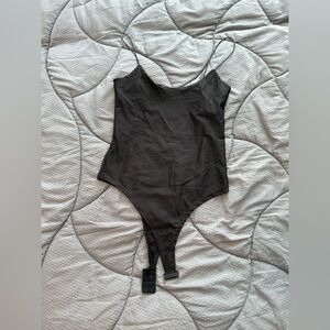 Black satin spaghetti straps woman body size Xs